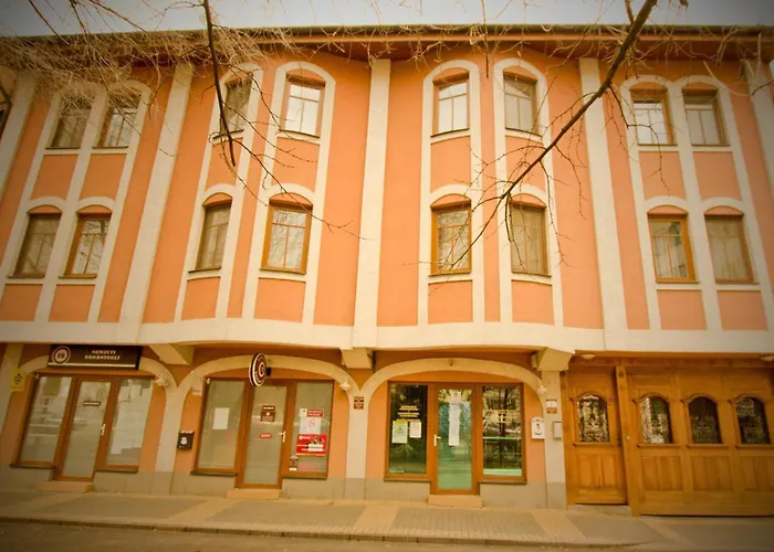 Affittacamere Kemencés Csárda és Panzió 3*
